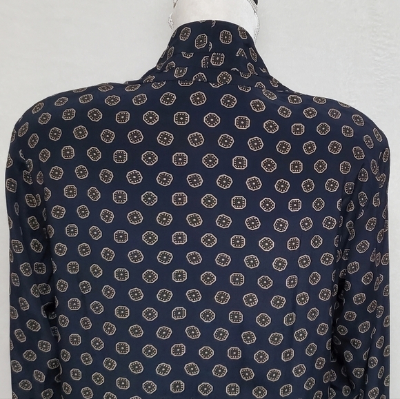 Vintage Evan Picone Dark Blue Gold Print Pleated Wide Shoulder Button Up Blouse - Picture 11 of 13